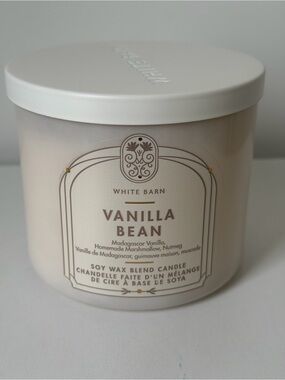 Bath & Body Works White Barn Vanilla Bean Candle - Cream & White